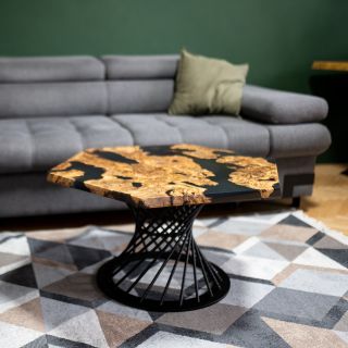 Konferenční stůl z olivového dřeva, dovezeného ze Španělska s epoxidovou pryskyřicí v kouřovém efektu.🩶 Zdobený...